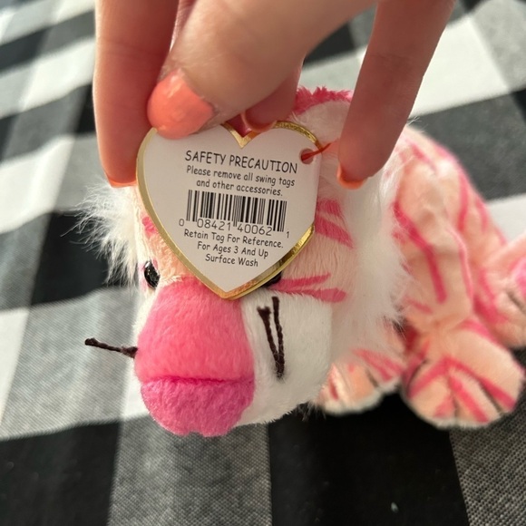 TY beanie baby, mistake or in 2007 pink tiger - Picture 9 of 15